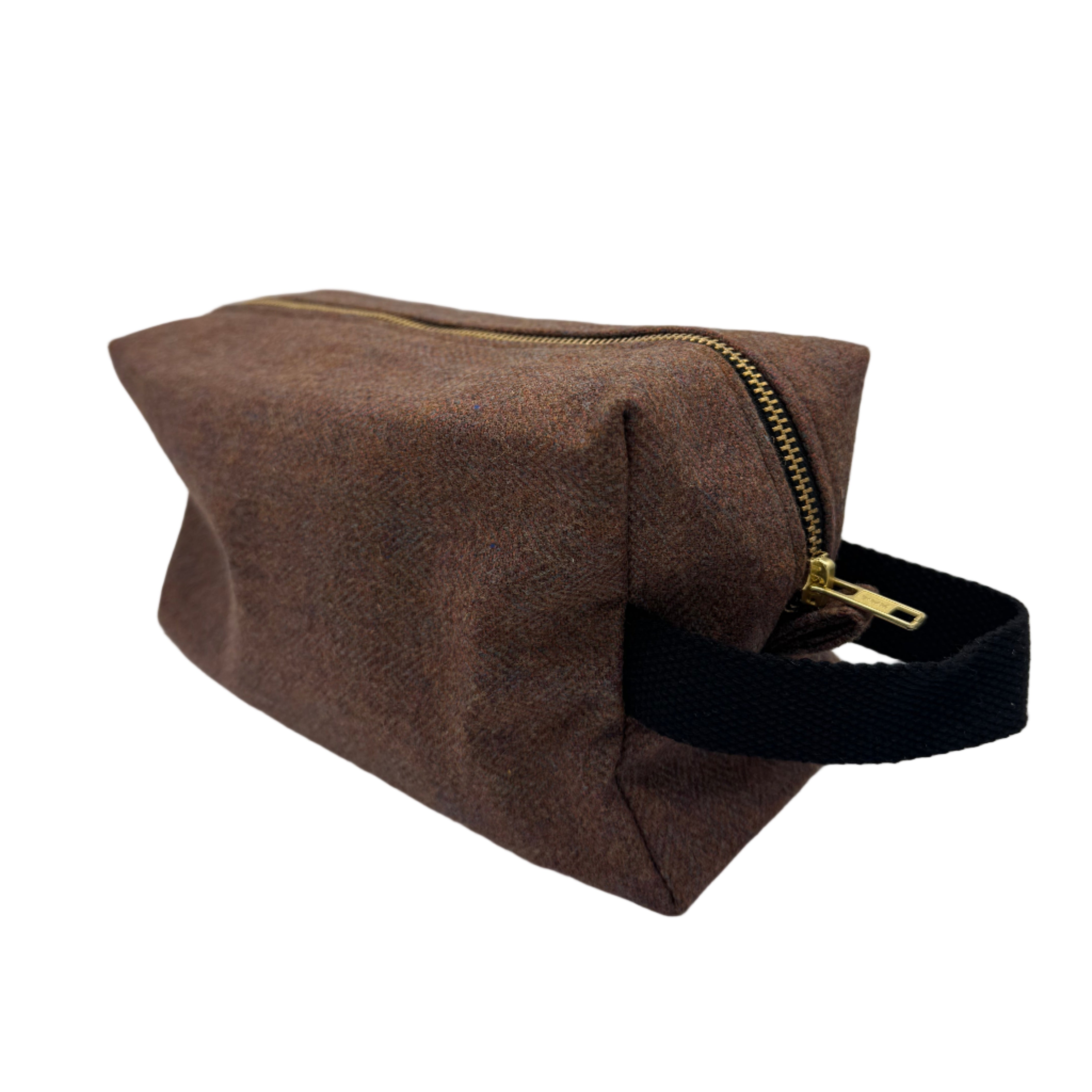 Tweed Toiletry Bag in Glenlyon Russet HB